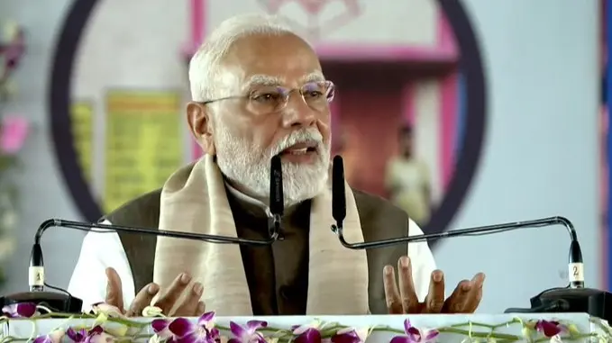 'छत्तीसगढ़ हमने बनाया है, हम ही संवारेंगे...', बिलासपुर में बोले पीएम मोदी; कांग्रेस को घोटालों पर घेरा PM Narendar Modi
