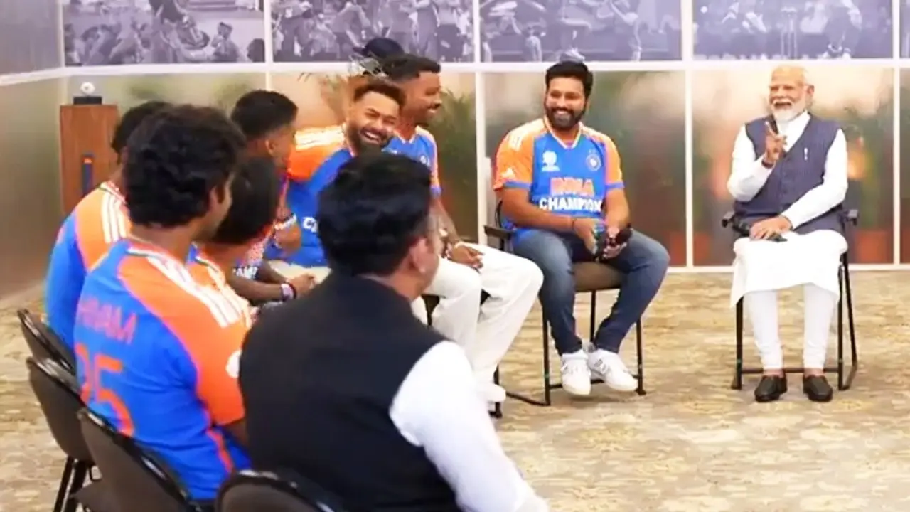 PM Modi Fun with Chahal during his conversation with Team India