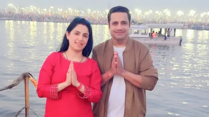 Power couple Vivek Bindra & wife Yanika Bindra steal the spotlight at the holy Mahakumbh