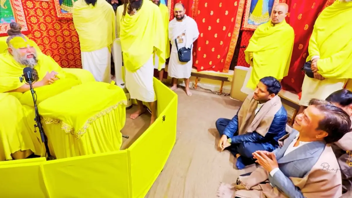 VIDEO: राजपाल यादव पर आई मुसीबत का प्रेमानंद महाराज को पहले ही हो गया था आभास? मुसीबत और दुख का जिक्र कर दी थी ये नसीहत Premanand Maharaj and Rajpal Yadav