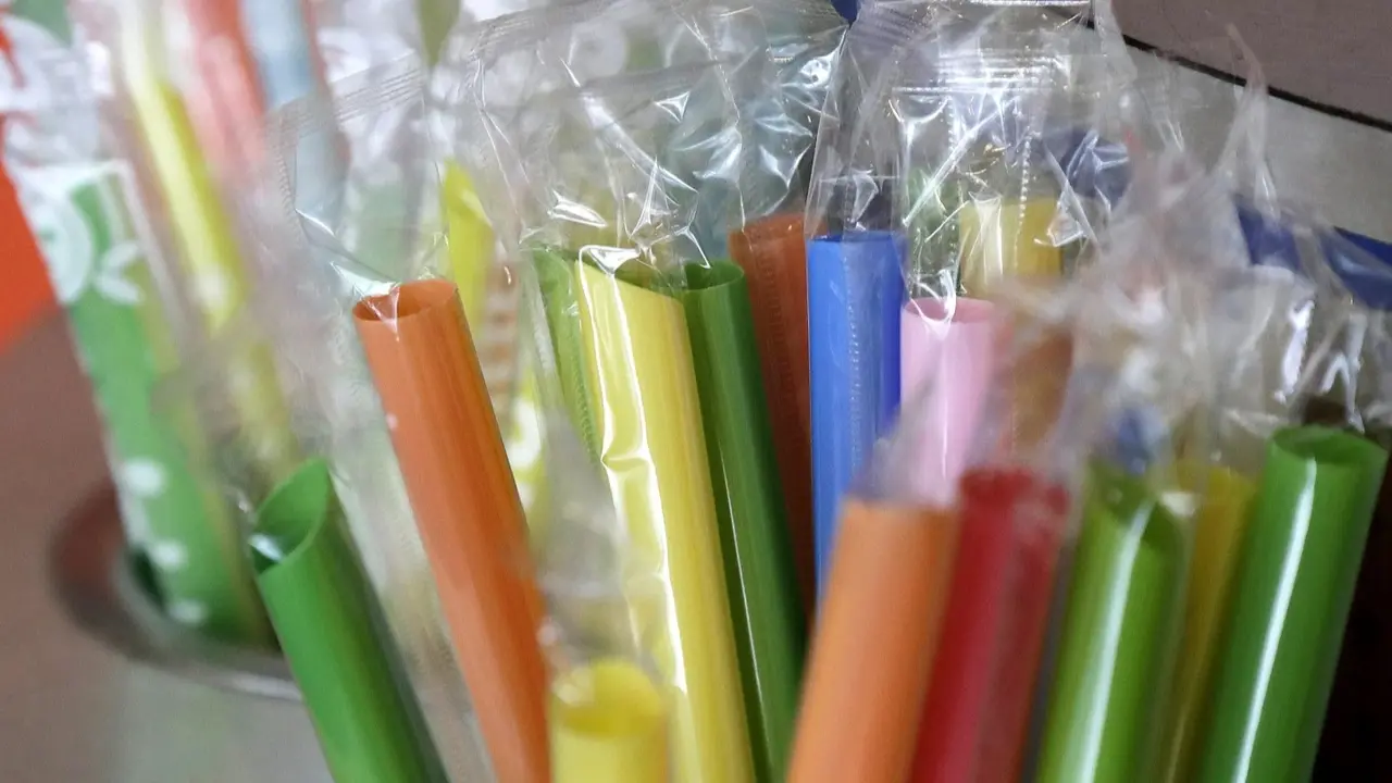 Why Donald Trump Wants Plastic Straws to Stay Despite Global Pollution Crisis | Explained President Donald Trump said he is banning federal use of paper straws, saying they “don’t work”.