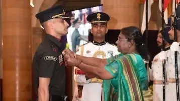 President Murmu Approves Gallantry Awards To 93 Armed Forces Personnel On Republic Day Eve President Murmu Approves Gallantry Awards To 93 Armed Forces Personnel On Republic Day Eve