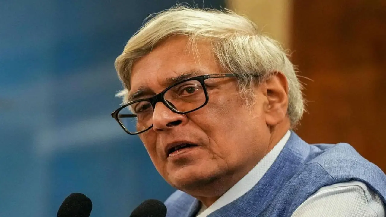 Prime Minister Economic Advisory council chairman Bibek Debroy passes away