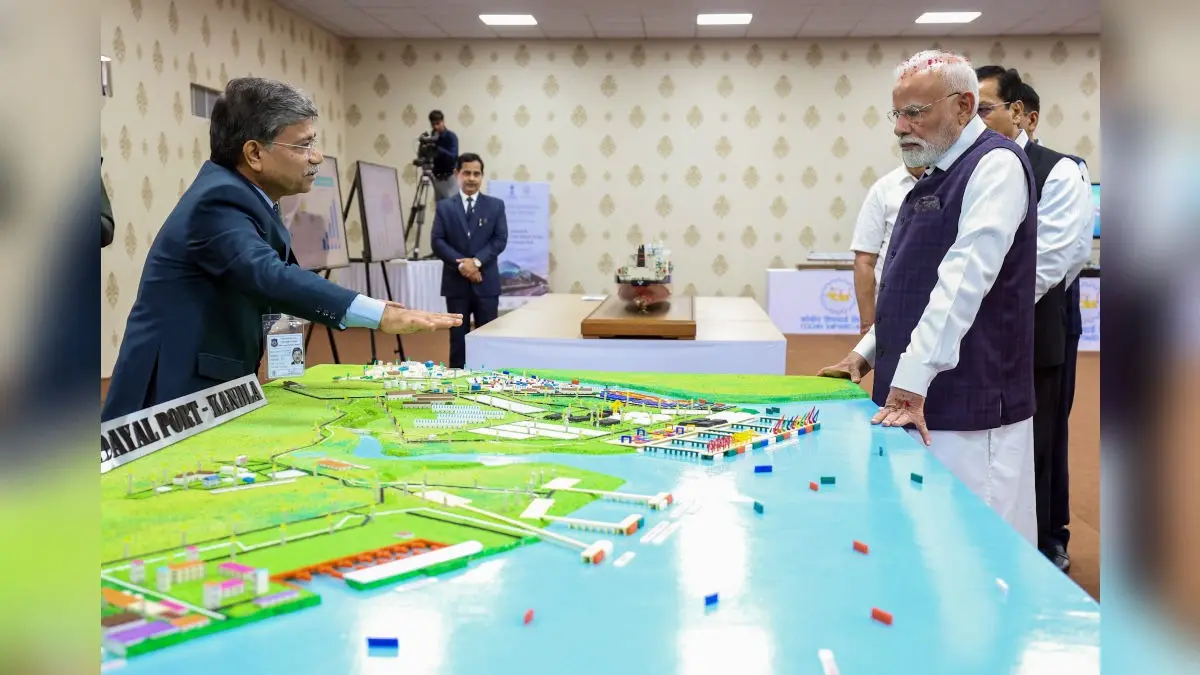 Prime Minister Narendra Modi inspects exhibits during the ‘Samudra se Samriddhi’ programme in Bhavnagar on Saturday.