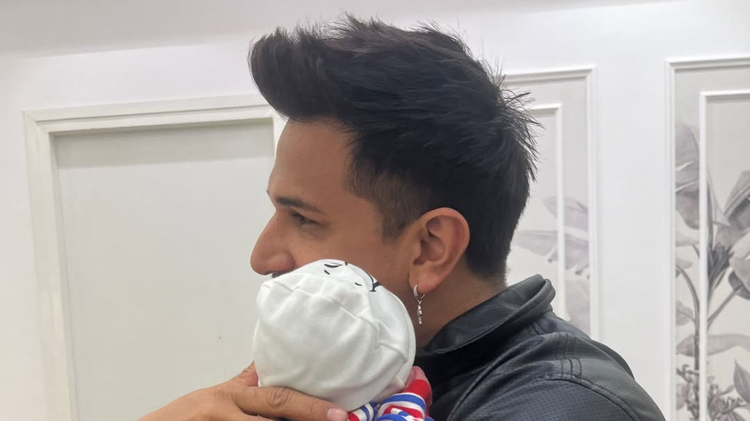 Prince Narula And Yuvika Chaudhary Share First Pic With Newborn Daughter From Hospital