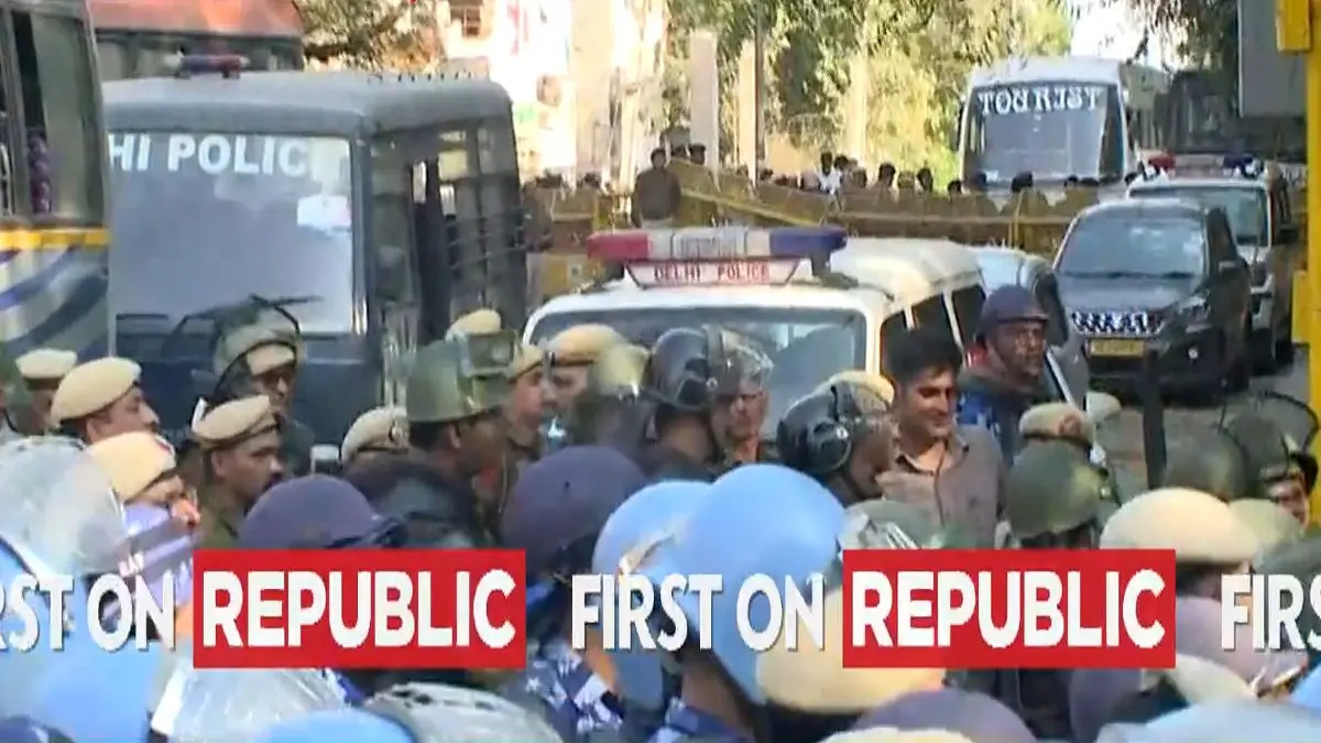 Protest Erupts Outside JNU Over Rohith Act & VC Santishree Dhulipudi Pandit's 'Dalit Victim Card' Remark Protest Erupts Outside JNU Over Rohith Act & VC Santishree Dhulipudi Pandit's 'Dalit Victim Card' Remark