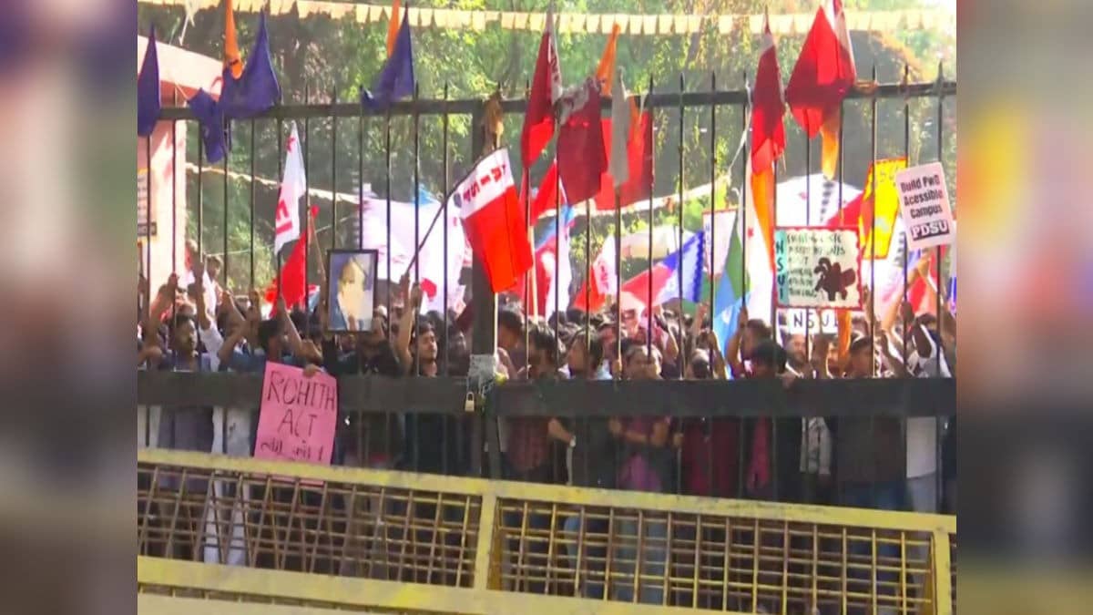 Protest Erupts Outside JNU Over Rohith Act & VC Santishree Dhulipudi Pandit's 'Dalit Victim Card' Remark