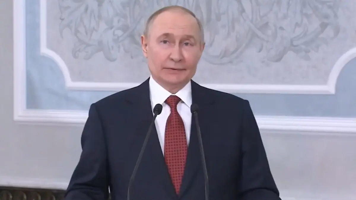 Putin Publicly Praises Trump