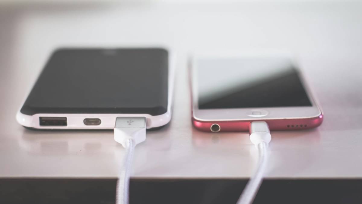 iPhone 17 Battery Capacities Leaked, Pro Max Breaks 5,000mAh Barrier