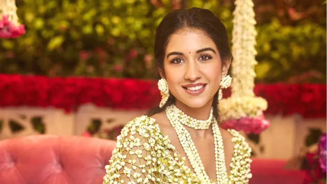 Viral: Influencer Recreates Radhika Merchant's Flower Dupatta At 10 Times Lesser Cost Radhika Merchant