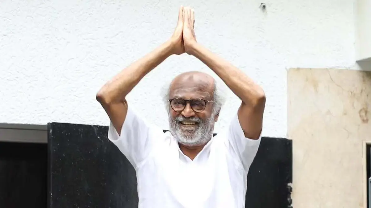 Rajinikanth greets fans on Diwali