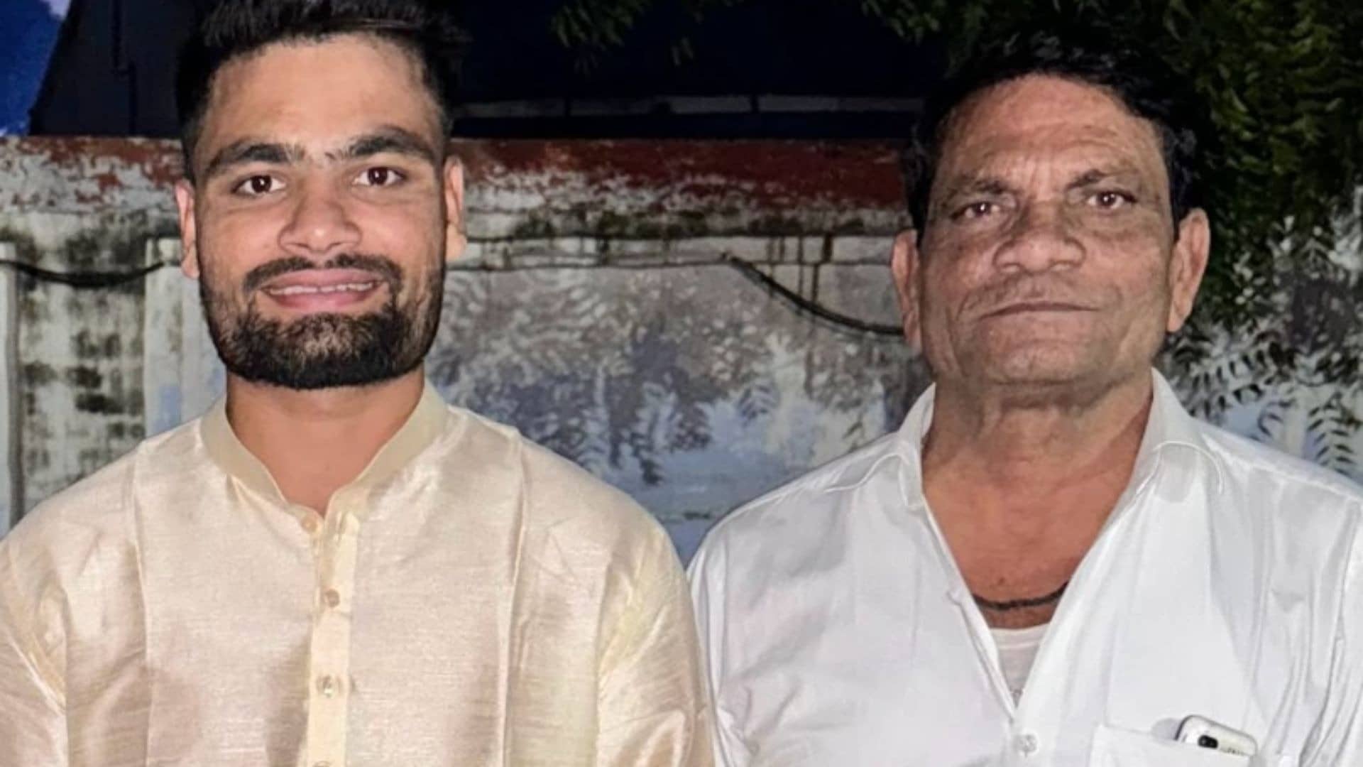 रिंकू सिंह के पिता को हुई है ये जानलेवा बीमारी, अभी भी हैं वेंटिलेटर पर; तो क्या T20 वर्ल्‍ड कप के बाकी मैच खेल पाएगा तूफानी क्रिकेटर?