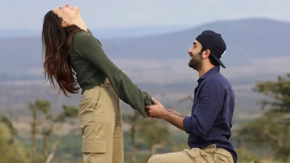 Ranbir Kapoor prposed to Alia Bhatt at Masai Maara