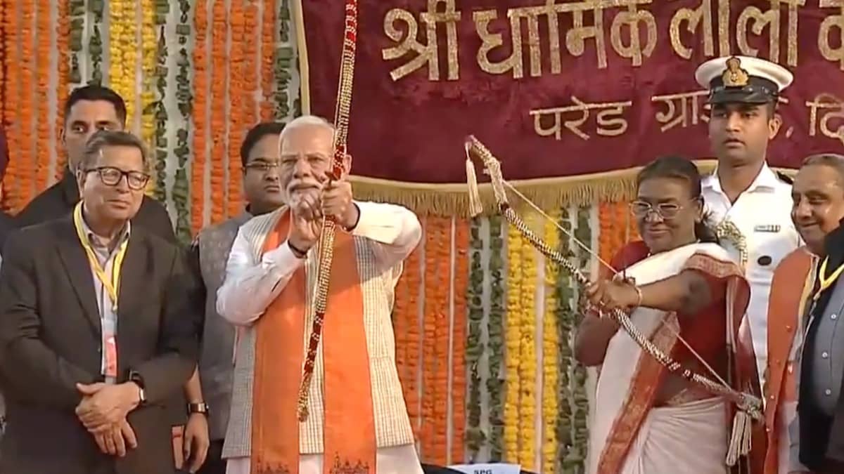 President Murmu, PM Modi Participate In Ravan Dahan On Dussehra In New ...