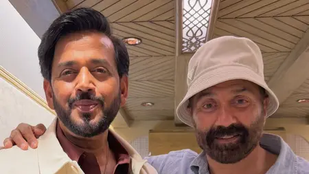 Ravi Kishan with Sunny Deol