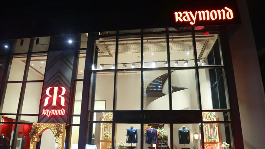 Raymond Store