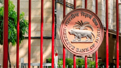 RBI urges banks to curb bets against rupee amid currency struggles