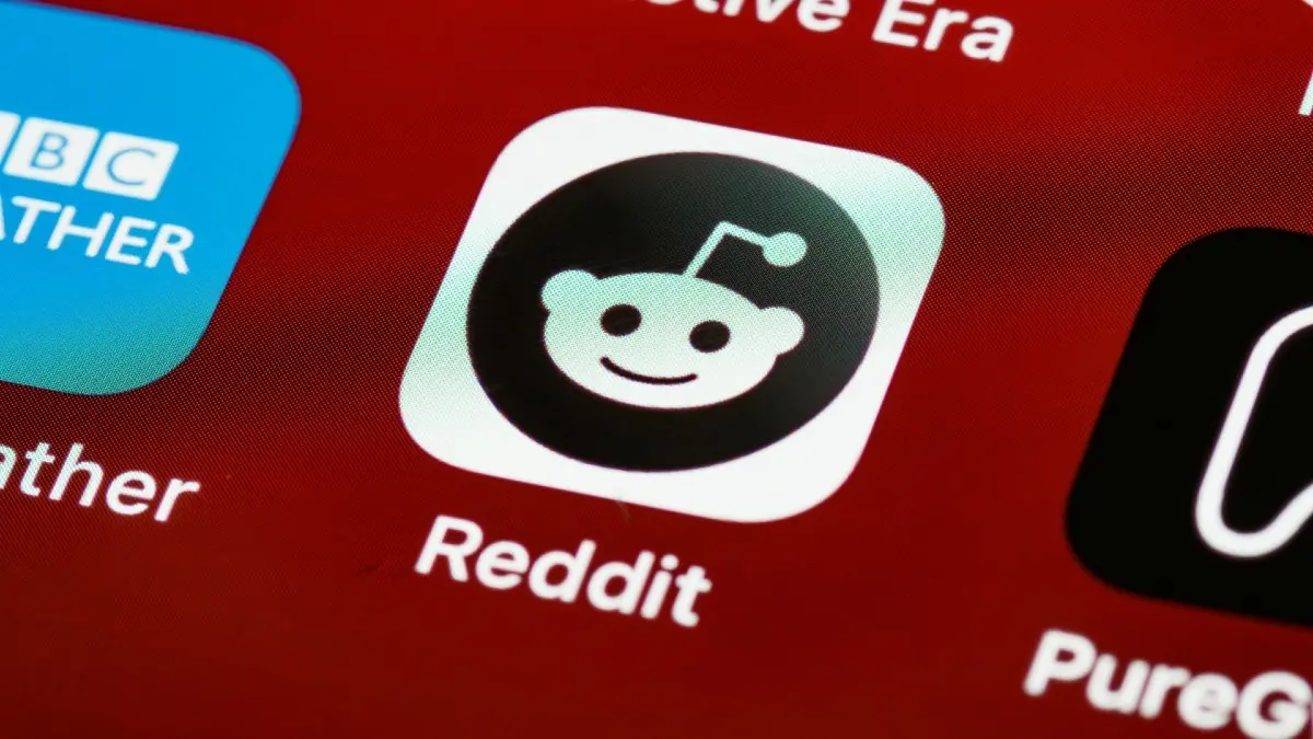 Reddit Sues Perplexity AI for 'Industrial-Scale Theft' Over Data Scraping Practices