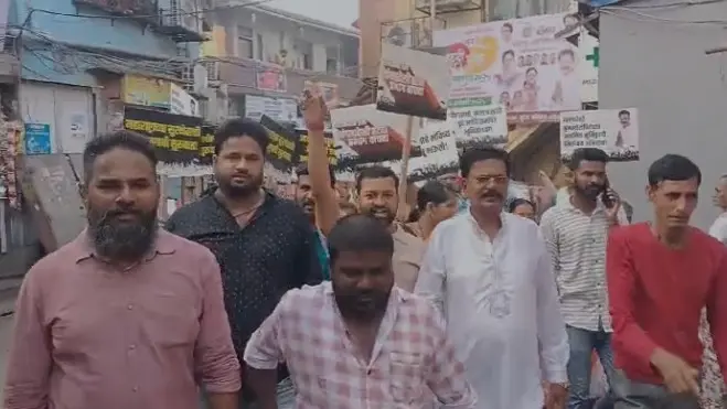 'Remove Bangladeshis': Protest in Worli After Saif Ali Khan Attaced