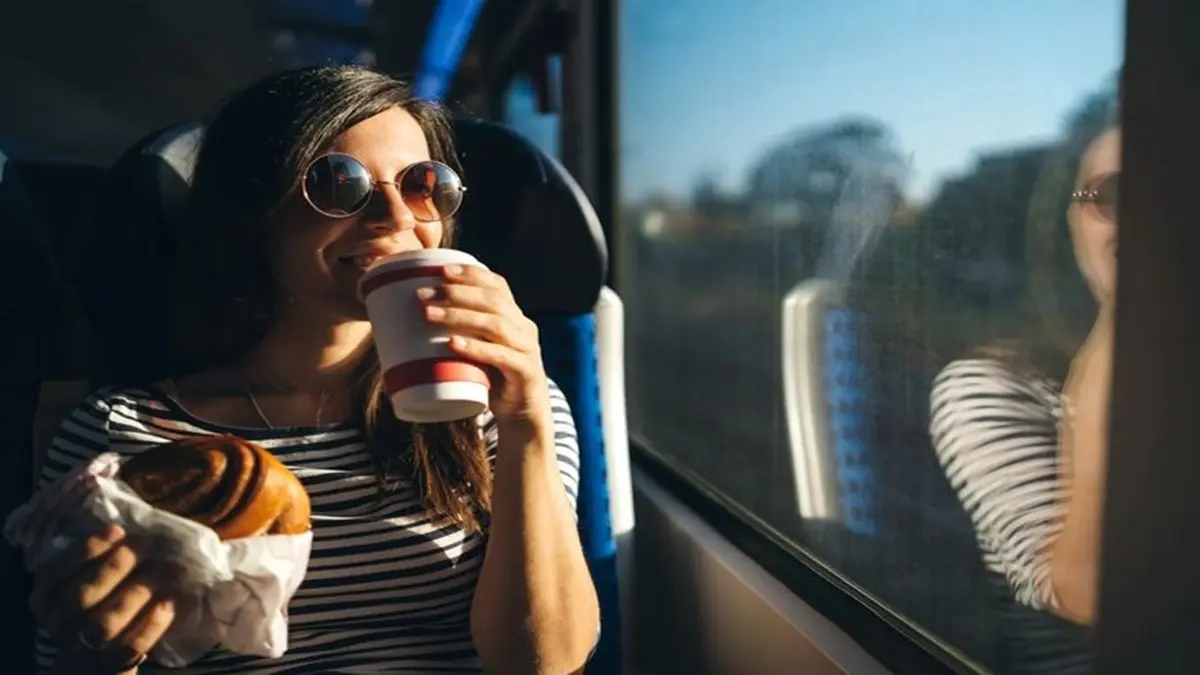 Delicious Foods For Train Journey: 5 Best Options That Last Longer Your 2-Day Trip Representation of photo