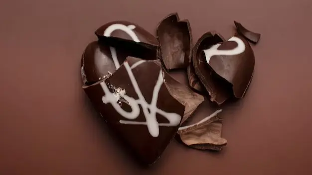 Valentine's Day 2025: How To Make Heart-Shaped Chocolates At Home - Full Recipe And Step-By-Step Guide Representative image of heart-shape chocolate