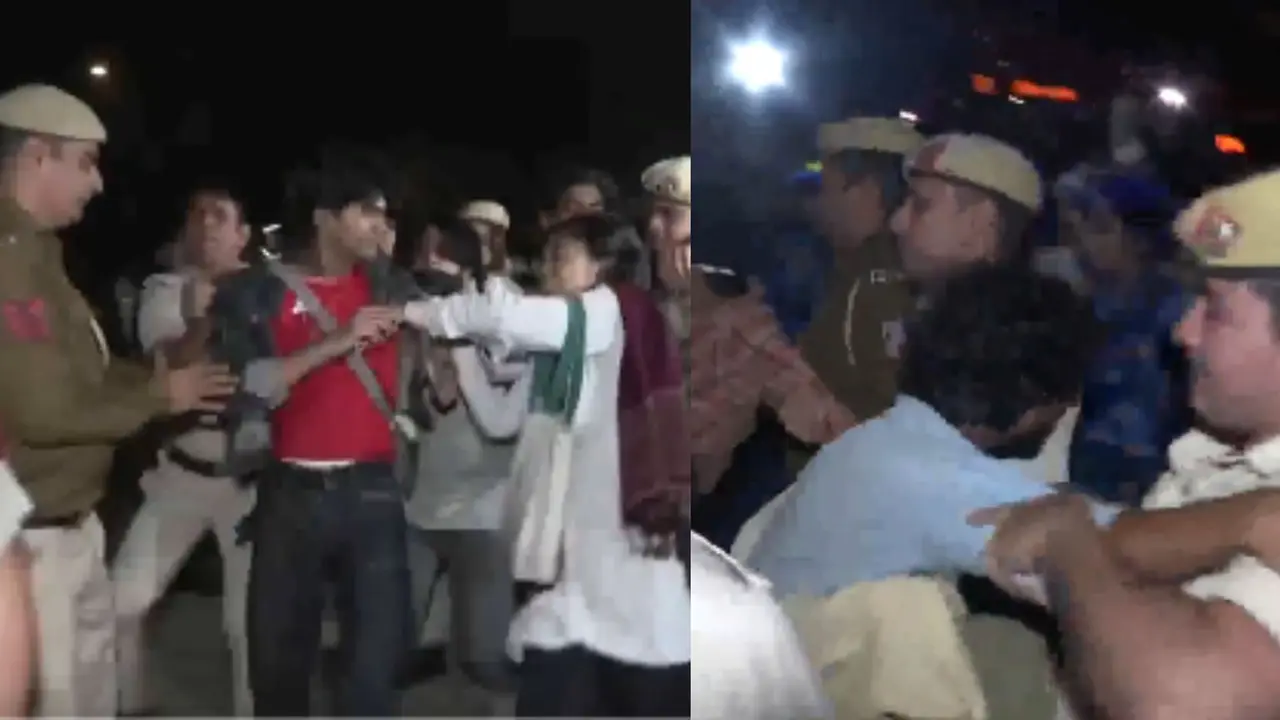 Residents of Delhi protest at India Gate, demanding government formulate policies to curb air pollution in the NCR