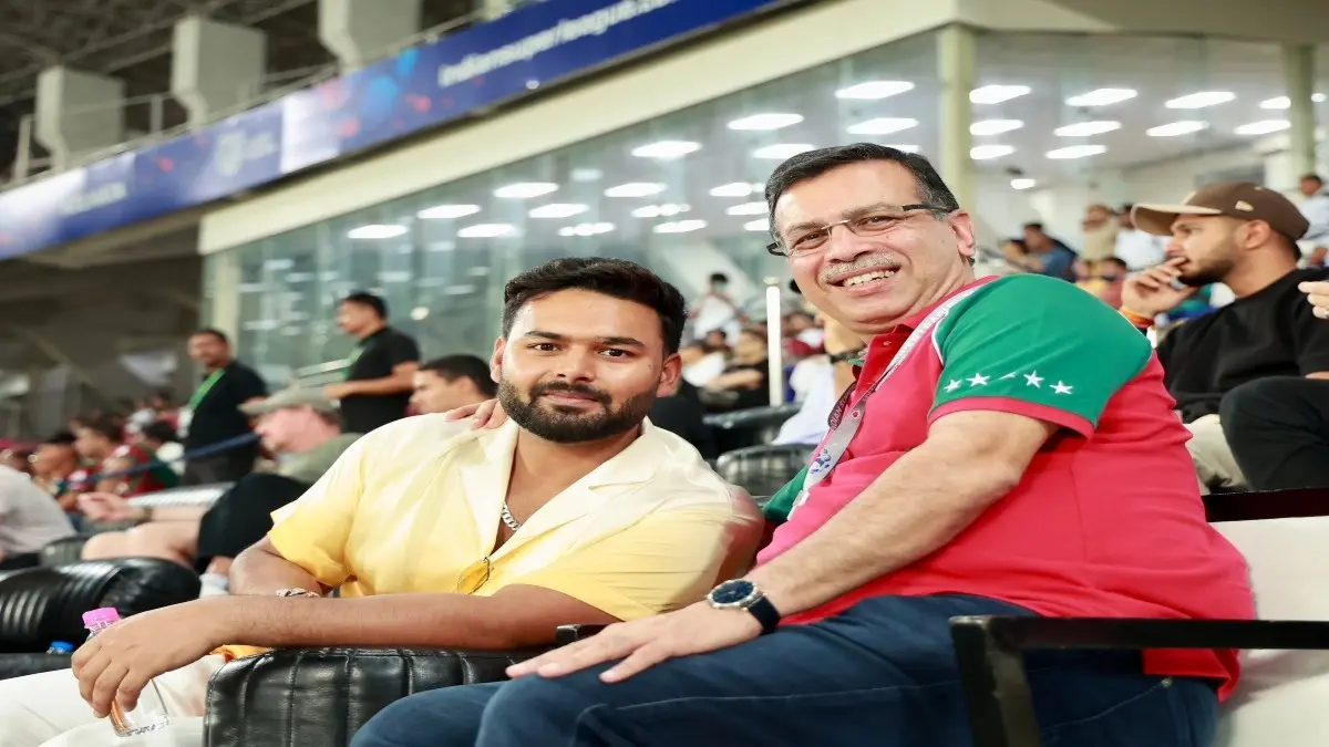 LSG Captain Rishabh Pant, Sanjiv Goenka Attend ISL Semifinal In Kolkata, Cheers For Mohun Bagan From The Stands Rishabh Pant and Sanjiv Goenka