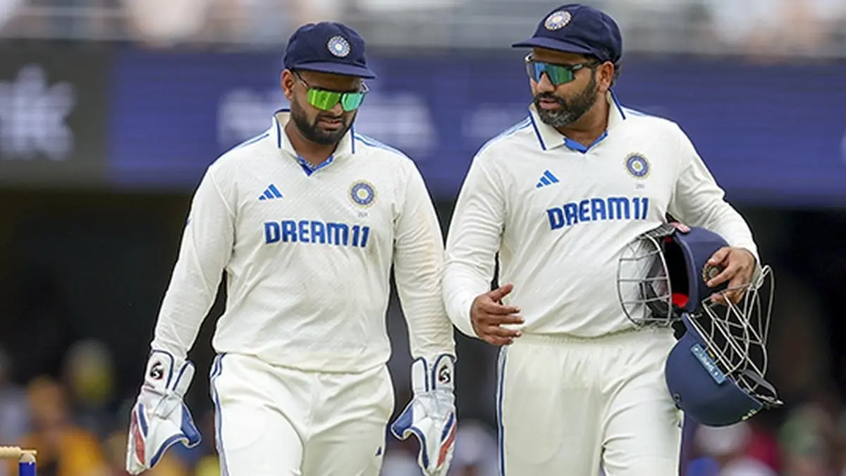 Rishabh Pant (L), Rohit Sharma (R)