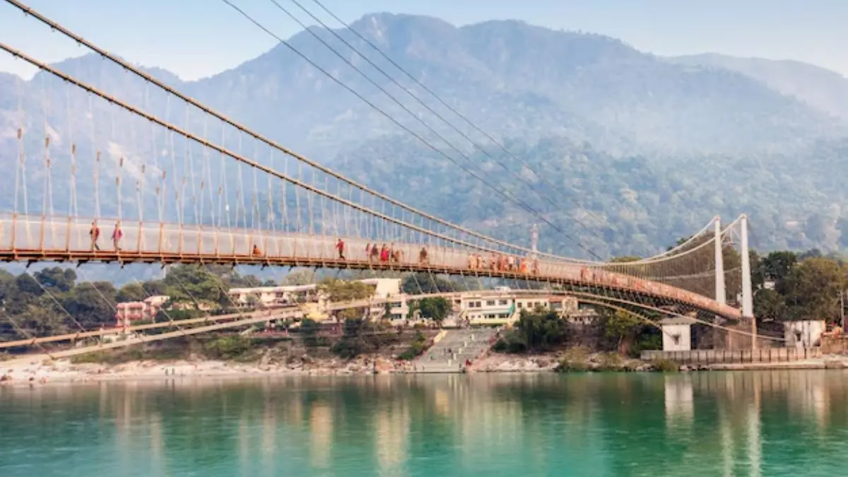Travelling On A Budget: Places In India To Visit For A Trip Under ₹10,000 rishikesh