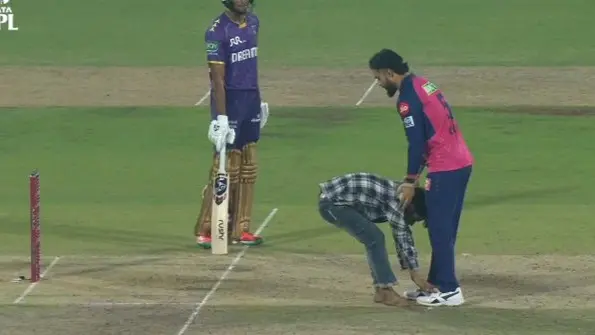 Riyan Parag fan enter in Guwahati stadium during KKR vs RR Match video went viral