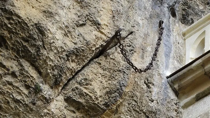 Ancient 'Indestructible' Sword Mysteriously Disappears from Rocamadour