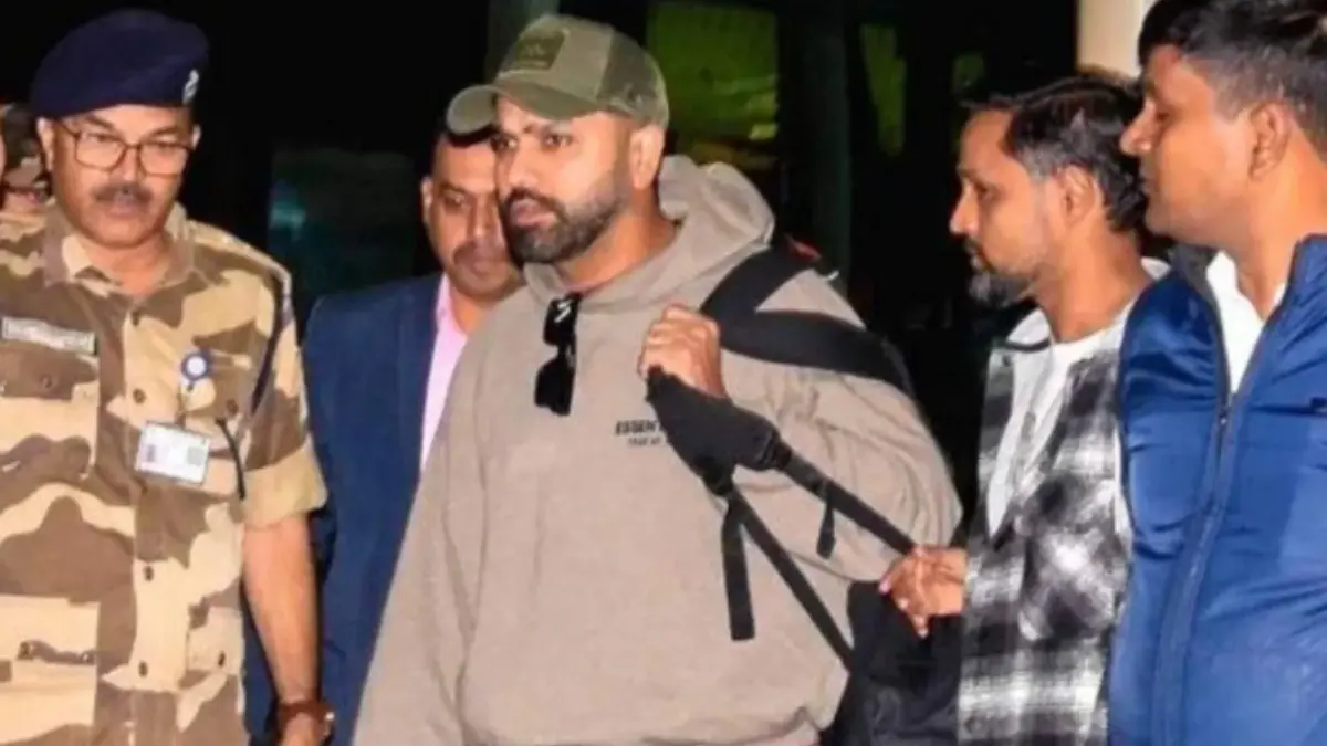 WATCH | Rohit Sharma Reaches Ranchi Amid Massive Fanfare After Reclaiming No. 1 Spot Ahead of ODIs vs South Africa Rohit Sharma