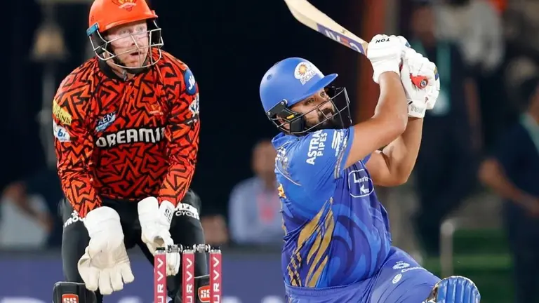 शेर के मुंह लगा खून... IPL 2025 में रोहित शर्मा के बल्ले से निकली बैक टू बैक फिफ्टी, PHOTOS Rohit sharma hit back to back fifty in ipl 2025
