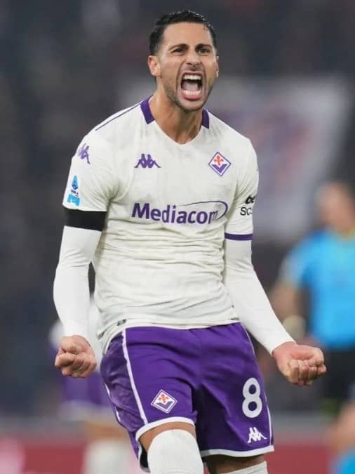 Rolando Mandragora celebrating