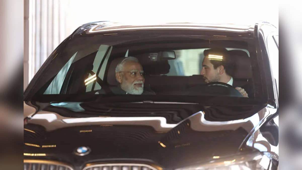 Royal Chauffeur: Crown Prince Al Hussein Bin Abdullah II Drives PM Modi To Jordan Museum In Amman