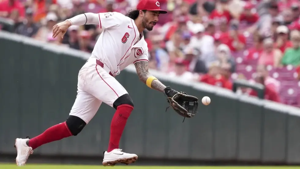 Royals acquire second baseman Jonathan India from Reds for right-hander Brady Singer Royals acquire second baseman Jonathan India
