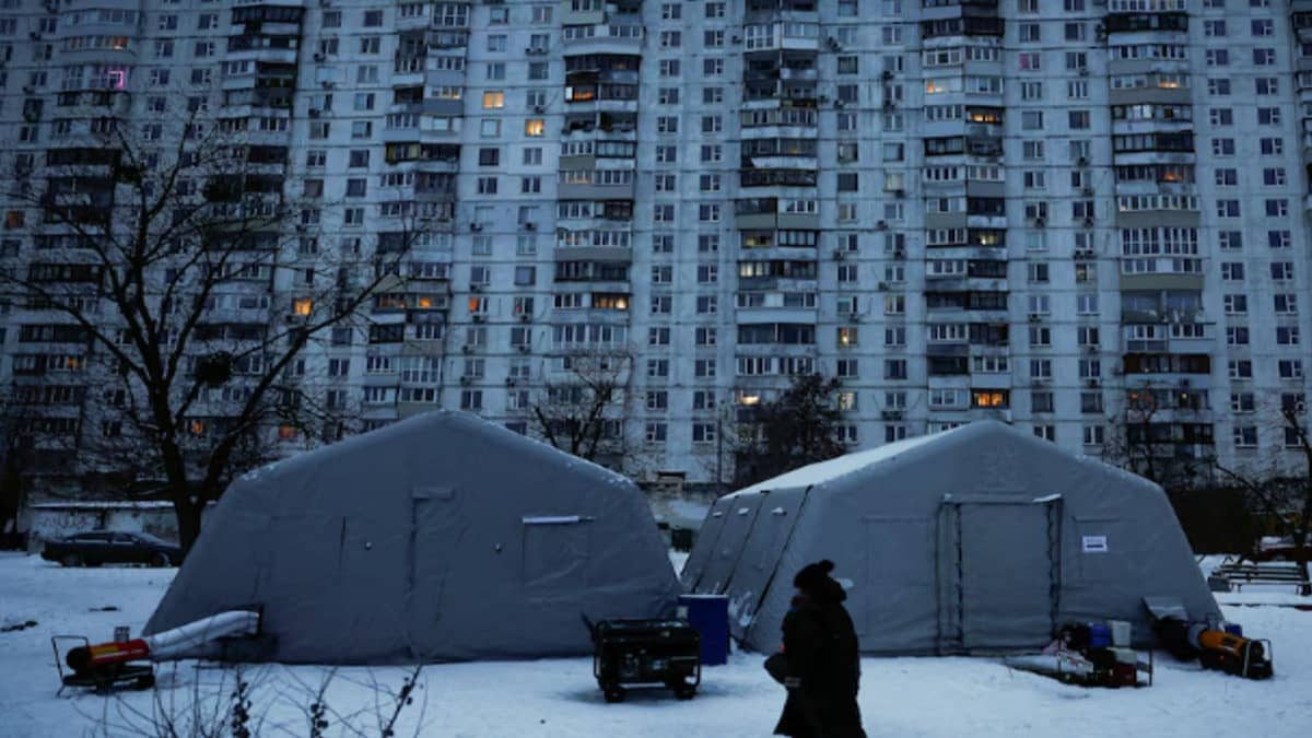 Russian Air Attack on Ukraine Knocks Out Power for Millions