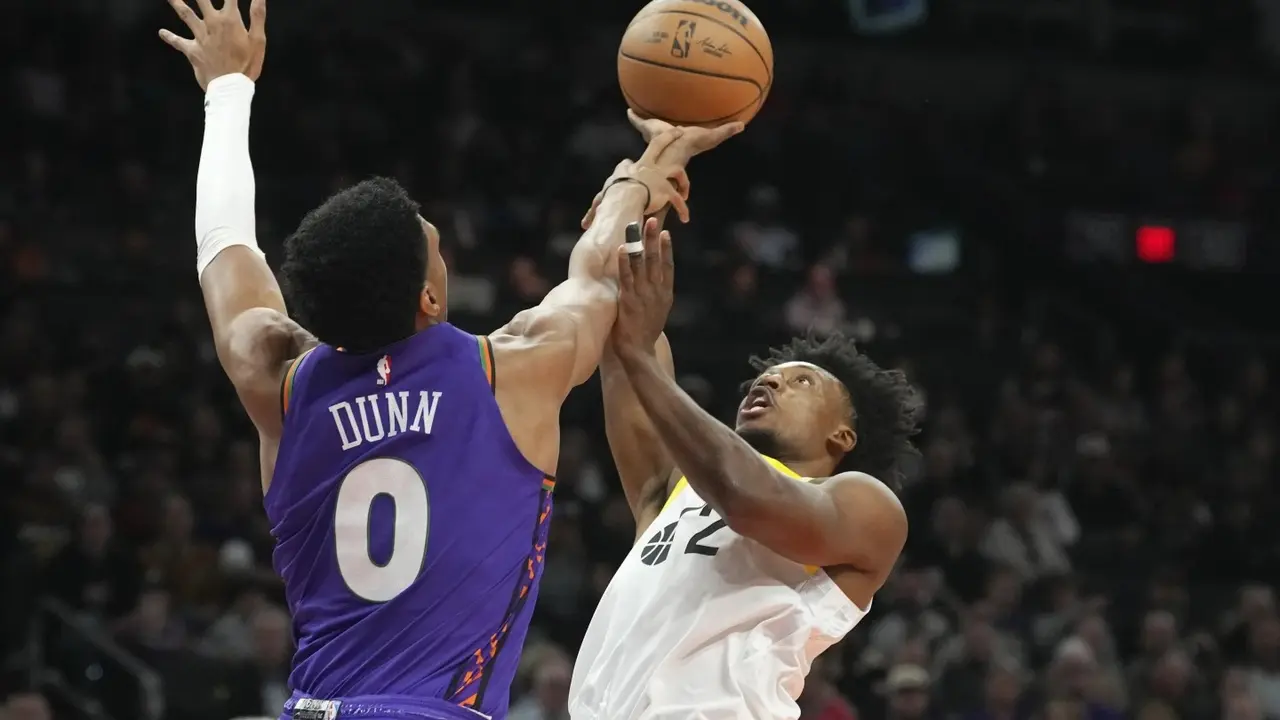 Booker Scores 34, Suns Never Trail In Defeating Jazz 114-106 Ryan Dunn