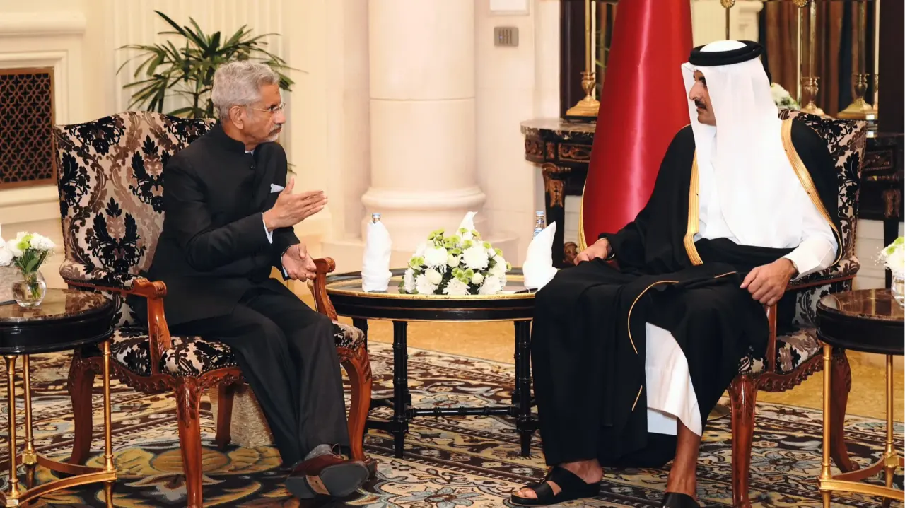 जयशंकर ने कतर के अमीर से मुलाकात की, कहा ‘प्रधानमंत्री के साथ बातचीत से दोस्ती और मजबूत होगी’ S jaishankar meets Sheikh Tamim bin Hamad Al-Sani