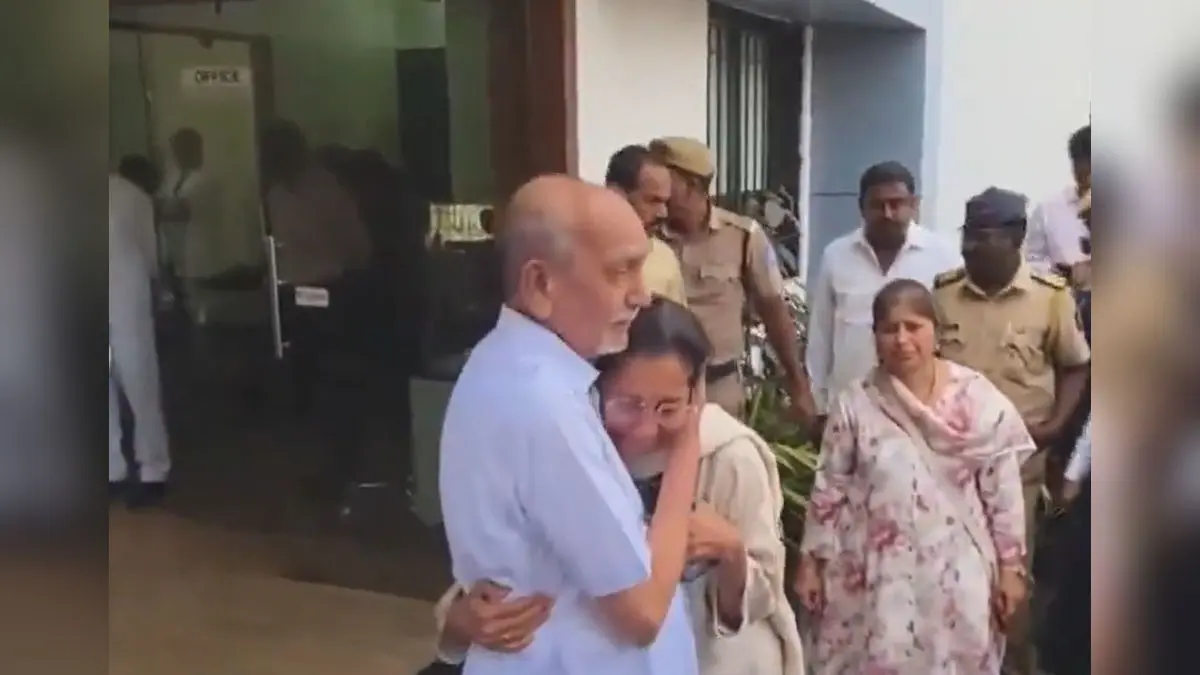 'Sabka Ladla Chala Gaya': Sister Supriya Sule Breaks Down In Tears After Ajit Pawar's Death 'Sabka Ladla Chala Gaya': Sister Supriya Sule Breaks Down After Ajit Pawar's Death