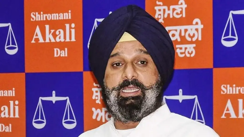 मादक पदार्थ मामले में शिअद नेता बिक्रम सिंह मजीठिया से पूछताछ SAD leader Bikram Singh Majithia questioned