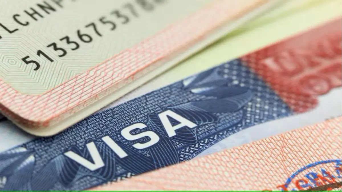 Can Your Facebook or Instagram Posts Get Your US Visa Rejected? Here's What USCIS Says Can Your Facebook or Instagram Posts Get Your US Visa Rejected? Here's What USCIS Says