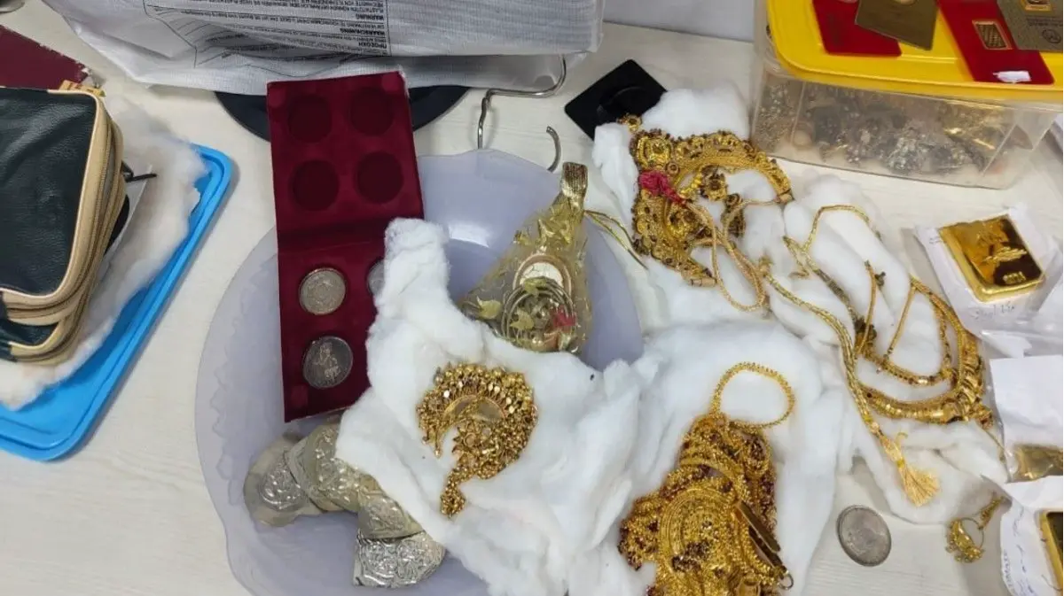 CBI Cracks Down on Bribery: ₹3.46 Cr Gold, ₹63.85 Lakh Cash Recovered from Northern Railway Officials