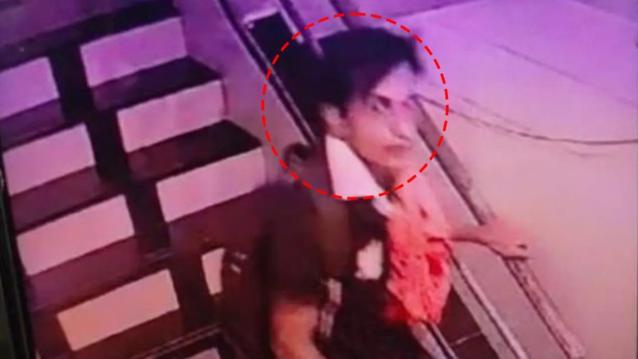 The Calm On Saif Ali Khan's Attacker's Face After Brutally Stabbing Him Is Chilling | Watch Saif Ali Khan's attacker has been identified in CCTV footage