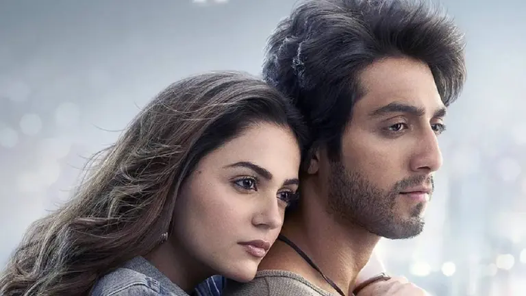 ऊंची उड़ान भर रही Saiyaara को 11वें दिन मिला करारा झटका, सिंगल डिजिट में पहुंची कमाई, फिर भी हासिल किया माइलस्टोन Saiyaara