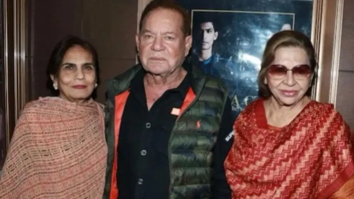 Salim Khan Hospitalised: Netizens Slam Paparazzi For Intrusion Outside Lilavati Hospital, Say 'First Deol Brothers And Now Khan Family' Salim Khan With His Wives Salma And Helen