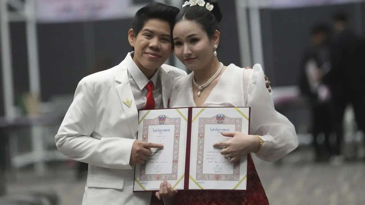 Same-Sex Marriage Law Comes into Effect in Thailand, Several Couples Exchange Wedding Vows Same-Sex Marriage Law Comes into Effect in Thailand, Several Couples Exchange Wedding Vows