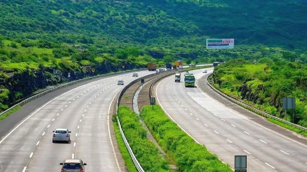 Toll Rates Hiked on Mumbai's Samruddhi Expressway | New Charges Effective April 1 Samruddhi Expressway