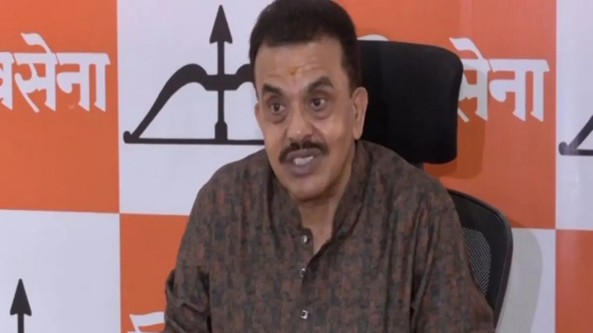 sanjay nirupam attack raj and uddhav thackeray khan and pathan bmc election