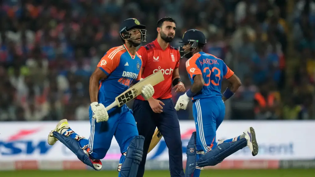 Hardik Pandya, Shivam Dube smash fifties as India score 181 for 9 Saqib Mahmood